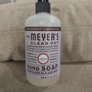 NEW Meyers Clean Day olive oil& aloe hand soap